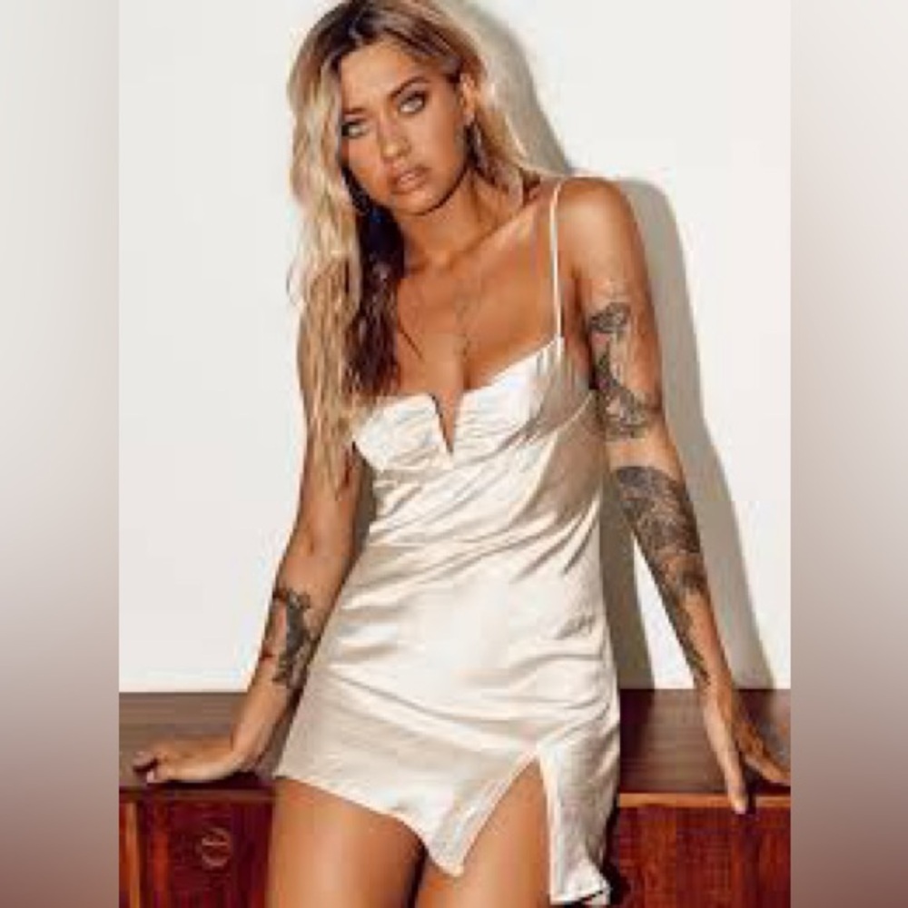 HEWLETT MINI DRESS CHAMPAGNE